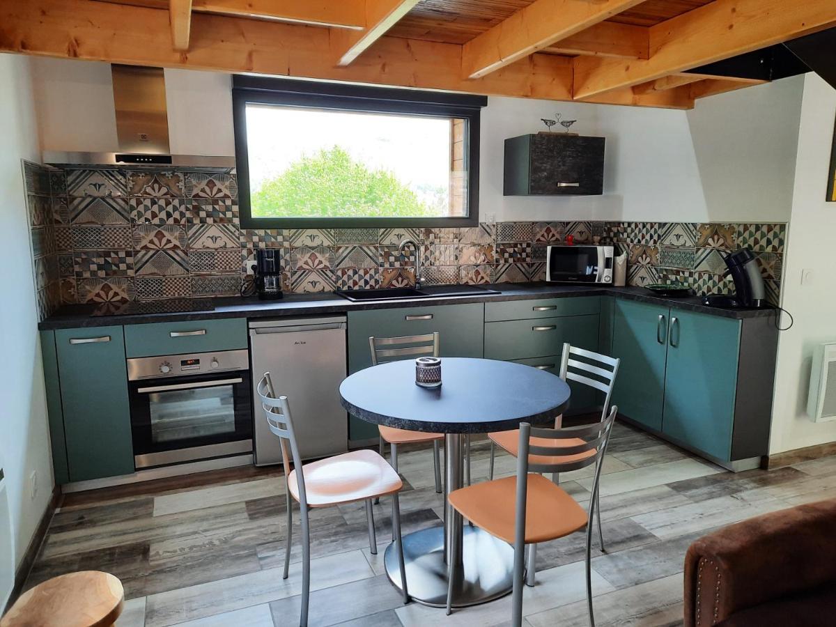 Chalet A L'Oree Du Bois Avec Parking Tournavaux Exteriér fotografie